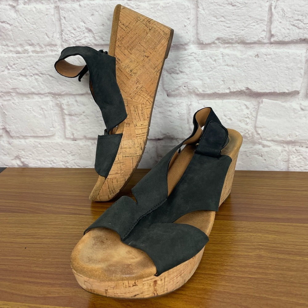 Clarks‎ Artisan Suede Black Cork Wedge Sandals Size 11